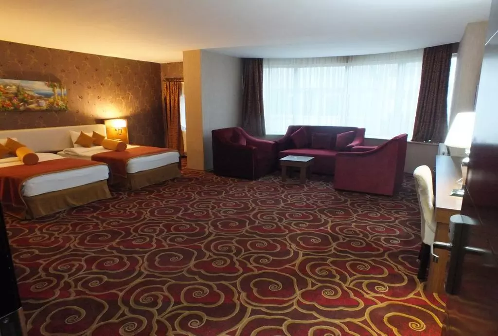 hotel royal berk van_shabavizparvaz_03.jpg